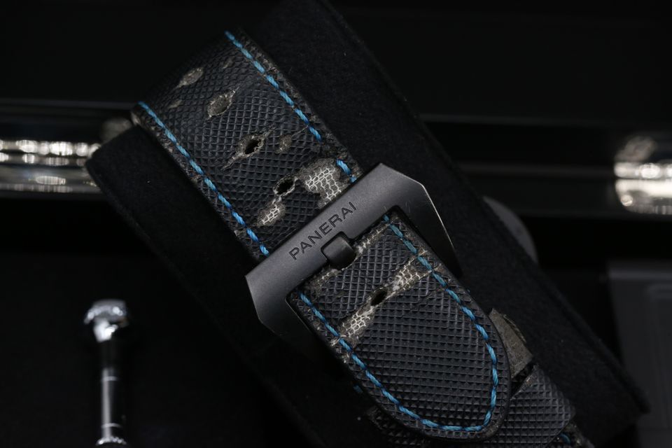 Panerai Luminor Marina Carbotech PAM01661 Image 3